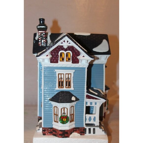 Dept 56 Snow Village - Glenhaven House - Picture 2 of 7